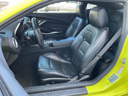 Used 2019 Chevrolet Camaro LT w/ RS Package image 17