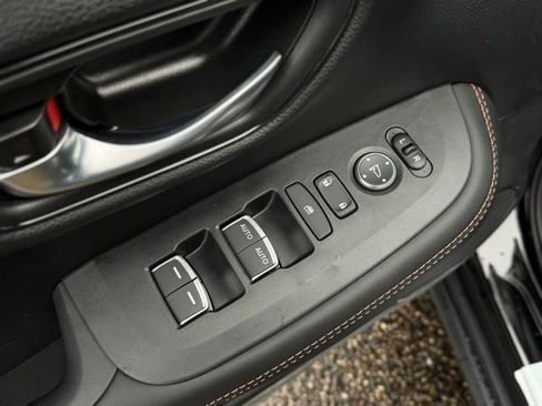 New 2026 Honda HR-V EX-L image 13