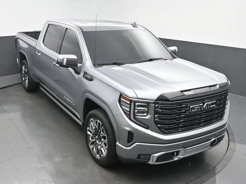 Used 2025 GMC Sierra 1500 Denali Ultimate AWD/4WD image 47