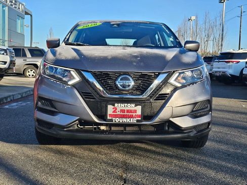 Used 2020 Nissan Rogue Sport S image 2