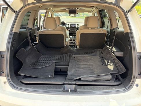 Used 2017 Honda Pilot Elite image 30