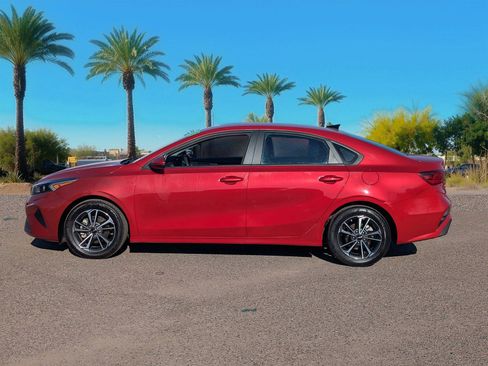 Used 2024 Kia Forte LXS image 2