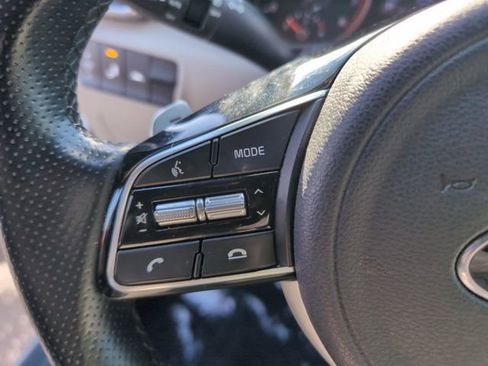 Used 2020 Kia Sportage S image 17