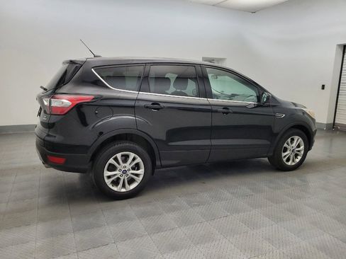 Used 2017 Ford Escape SE w/ SE Cold Weather Package AWD/4WD image 10