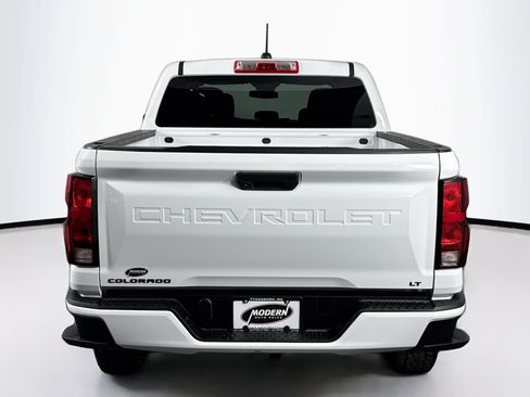 Used 2023 Chevrolet Colorado LT AWD/4WD image 14