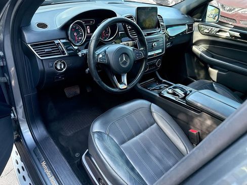 Used 2018 Mercedes-Benz GLS 450 GLS 450 w/ Premium Package image 25