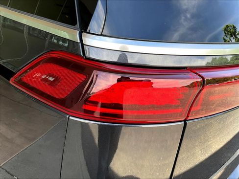 Used 2024 Kia Carnival SX Prestige FWD image 23