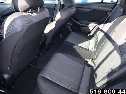 Used 2022 Subaru Impreza Premium image 17