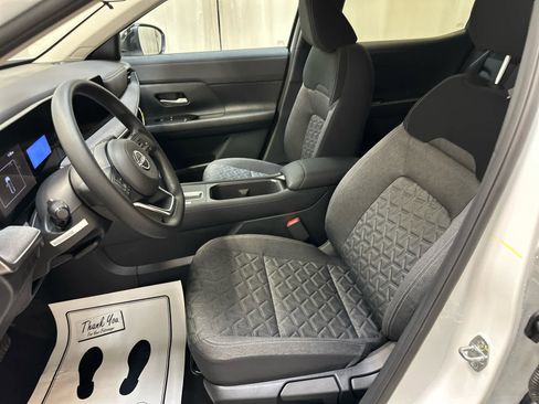 New 2026 Nissan Kicks SV w/ Cold Weather Package AWD/4WD image 4