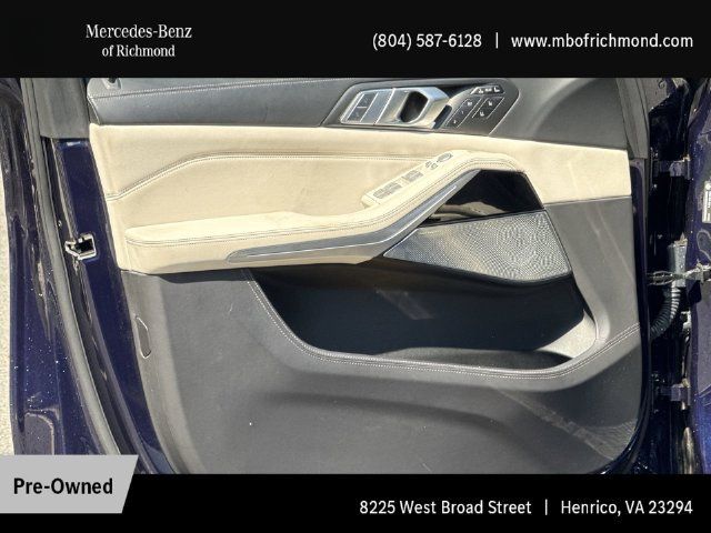 Used 2020 BMW X7 M50i w/ Dynamic Handling Package AWD/4WD image 12