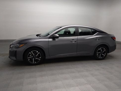 Used 2025 Nissan Sentra SV FWD image 2