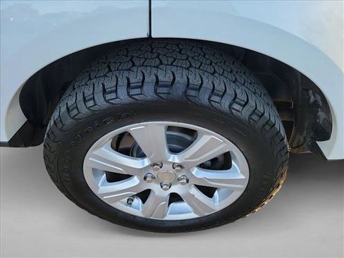 Used 2014 Land Rover LR4 HSE image 13