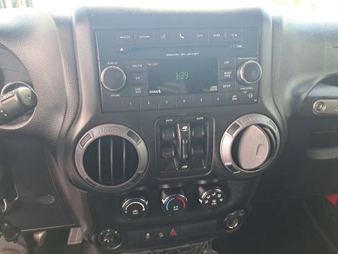 Used 2016 Jeep Wrangler Unlimited Sport w/ Quick Order Package 24S image 30