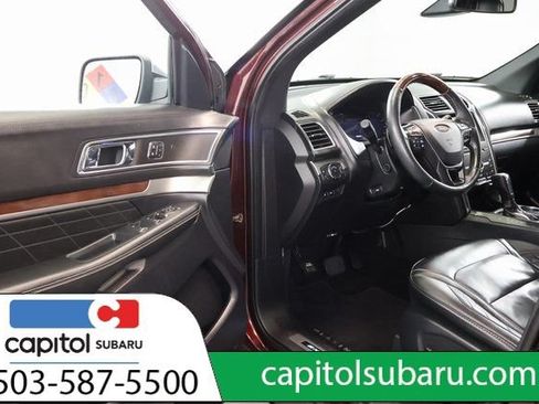 Used 2019 Ford Explorer Platinum AWD/4WD image 10
