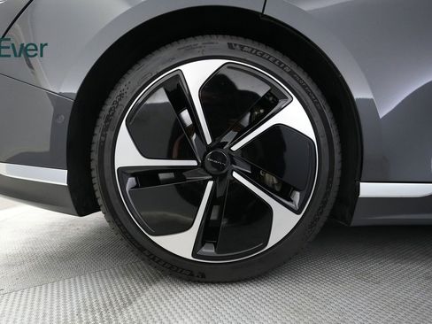 Used 2023 Lucid Air Grand Touring image 9