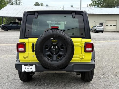Used 2024 Jeep Wrangler Unlimited Sport AWD/4WD image 6