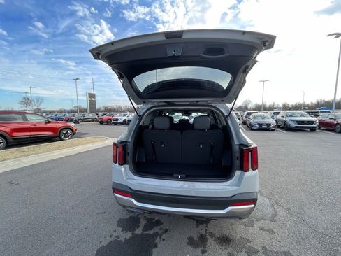 New 2026 Kia Sorento S image 9