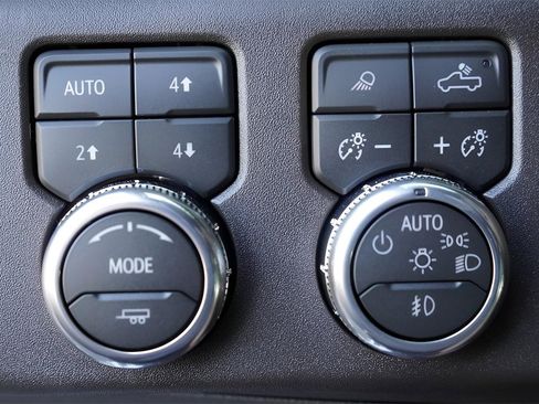 New 2026 GMC Sierra 1500 SLT image 20