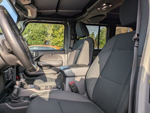 Used 2020 Jeep Wrangler Unlimited Sport S image 16
