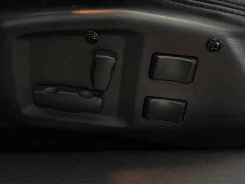 Used 2004 Cadillac XLR RWD image 48