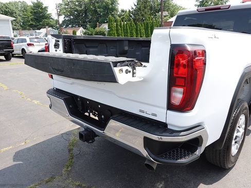 Used 2024 GMC Sierra 2500 SLE w/ SLE Value Package AWD/4WD image 27
