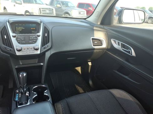 Used 2017 Chevrolet Equinox LT w/ Convenience Package FWD image 14