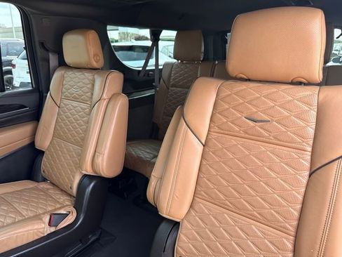 Used 2021 Cadillac Escalade ESV Sport w/ Driver Assist Tech Package RWD image 29