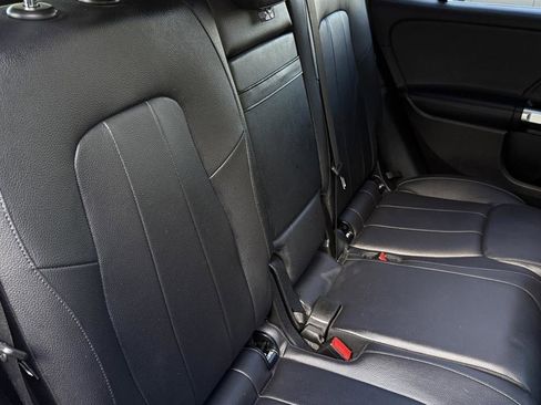Used 2020 Mercedes-Benz GLB 250 4MATIC image 38
