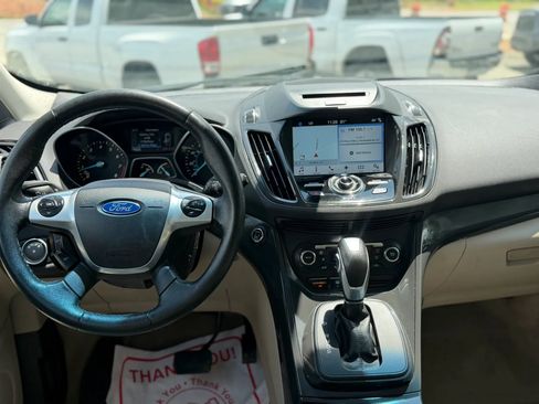 Used 2016 Ford Escape Titanium FWD image 19