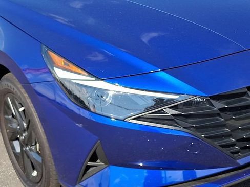 Used 2023 Hyundai Elantra SEL FWD image 29