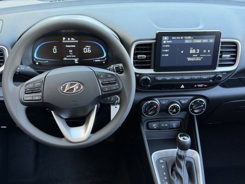 New 2026 Hyundai Venue SE image 11