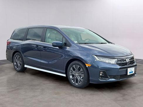 New 2026 Honda Odyssey Touring image 2