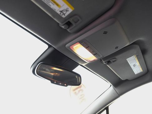 Used 2021 Chevrolet Trax LT image 27