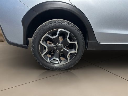 Used 2015 Subaru Crosstrek 2.0i Premium w/ Moonroof Package AWD/4WD image 14