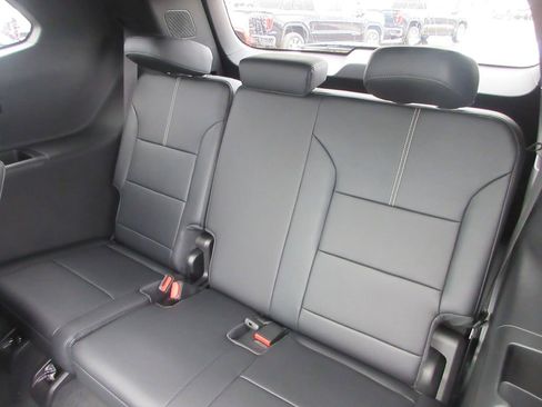 New 2026 GMC Acadia Elevation w/ Elevation Premium Package FWD image 14