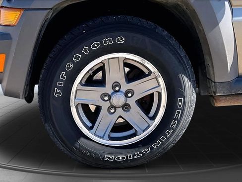 Used 2005 Jeep Liberty Renegade AWD/4WD image 28