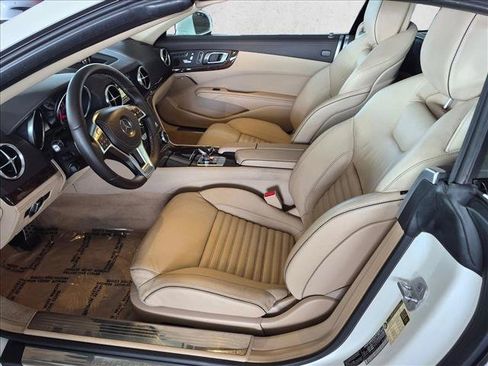 Used 2013 Mercedes-Benz SL 550 image 14