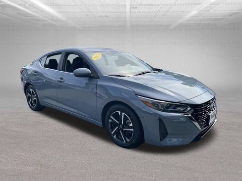 Used 2024 Nissan Sentra SV FWD image 5