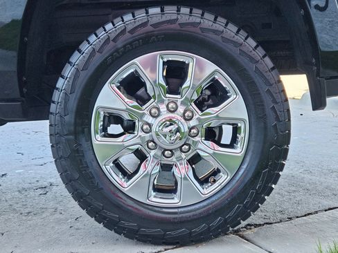 Used 2024 RAM 2500 Limited AWD/4WD image 30