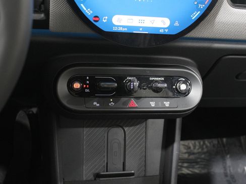 Certified 2025 MINI Cooper S image 14