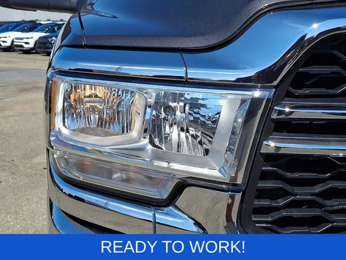 Used 2024 RAM 3500 Tradesman w/ Chrome Appearance Group AWD/4WD image 10