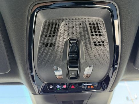 Used 2025 Cadillac Lyriq Sport AWD/4WD image 19