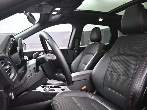 Used 2024 Ford Escape ST-Line w/ Tech Pack #1 image 8