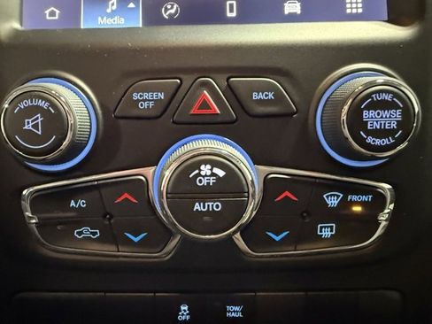 Used 2023 RAM 1500 Express w/ Wheel & Sound Group image 20