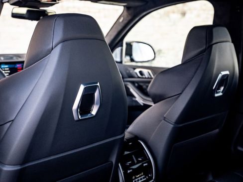 New 2026 BMW X5 M Competition w/ Executive Package AWD/4WD image 25