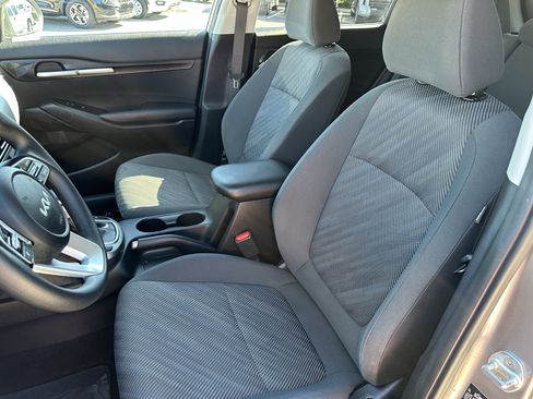 Certified 2023 Kia Seltos LX AWD/4WD image 16