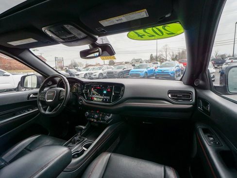 Used 2024 Dodge Durango GT image 16