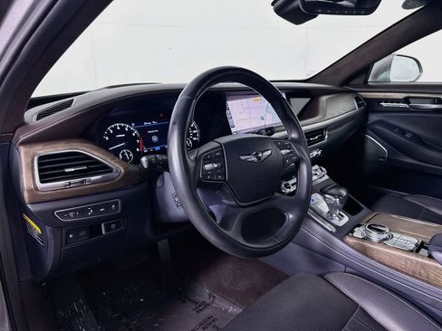 Used 2020 Genesis G90 3.3T Premium RWD image 9