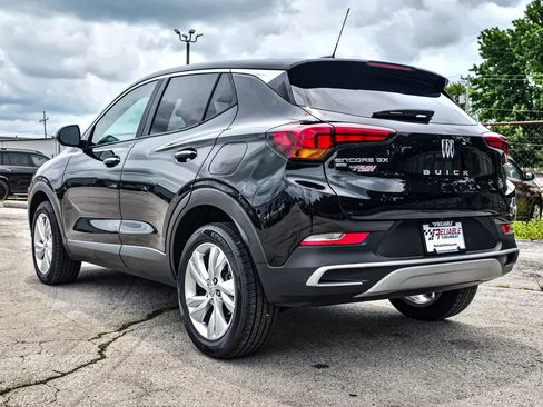 Certified 2025 Buick Encore GX Preferred AWD/4WD image 4