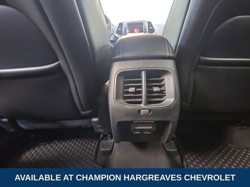 Used 2019 Jeep Cherokee Latitude Plus w/ Cold Weather Group AWD/4WD image 29